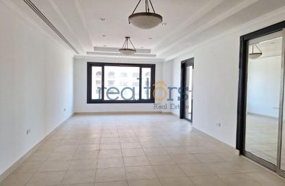 Apartment - 2 Bedrooms - 3 Bathrooms for rent in Tower 7 (Ferrari Tower) - Porto Arabia - The Pearl Island - Doha
