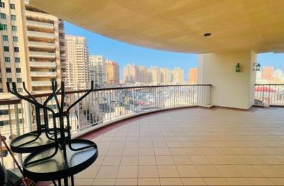 Apartment - 3 Bedrooms - 4 Bathrooms for sale in Two Porto Arabia - Porto Arabia - The Pearl Island - Doha