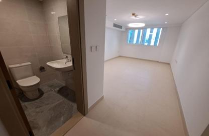 Apartment - 2 Bedrooms - 3 Bathrooms for rent in Citadel Corniche 72 - C-Ring - Doha