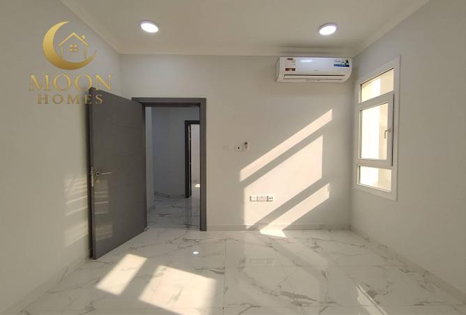 52543765 - Property Image 3