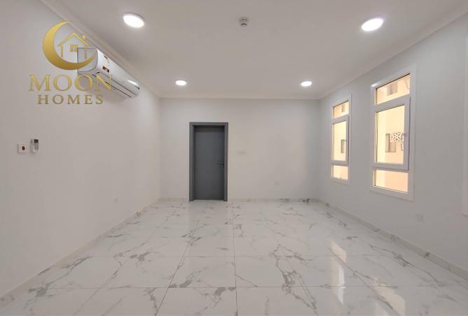 52543765 - Property Main Image