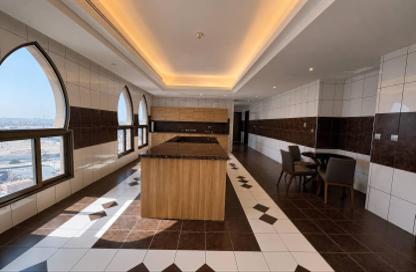 Penthouse - 5 Bedrooms - 6 Bathrooms for rent in West Bay Tower - West Bay - West Bay - Doha Penthouse - 5 Bedrooms - 6 Bathrooms for rent in West Bay Tower - West Bay - West Bay - Doha