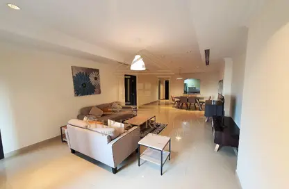 Apartment - 1 Bedroom - 2 Bathrooms for rent in West Porto Drive - Porto Arabia - The Pearl Island - Doha