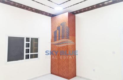 Apartment - Studio - 1 Bathroom for rent in Bu Hamour Street - Abu Hamour - Doha