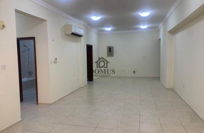 Apartment - 3 Bedrooms - 3 Bathrooms for rent in Hiteen Street - Al Muntazah - Doha