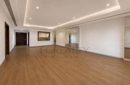 Apartment - 1 Bedroom - 2 Bathrooms for sale in West Porto Drive - Porto Arabia - The Pearl Island - Doha