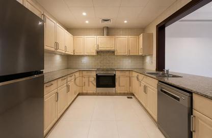 Apartment - 1 Bedroom - 2 Bathrooms for sale in West Porto Drive - Porto Arabia - The Pearl Island - Doha