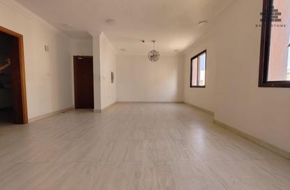 Apartment - 2 Bedrooms - 2 Bathrooms for rent in Al Mansoura - Al Mansoura - Doha