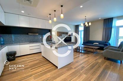 Apartment - 2 Bedrooms - 3 Bathrooms for sale in Floresta Gardens - Floresta Gardens - The Pearl Island - Doha Apartment - 2 Bedrooms - 3 Bathrooms for sale in Floresta Gardens - Floresta Gardens - The Pearl Island - Doha