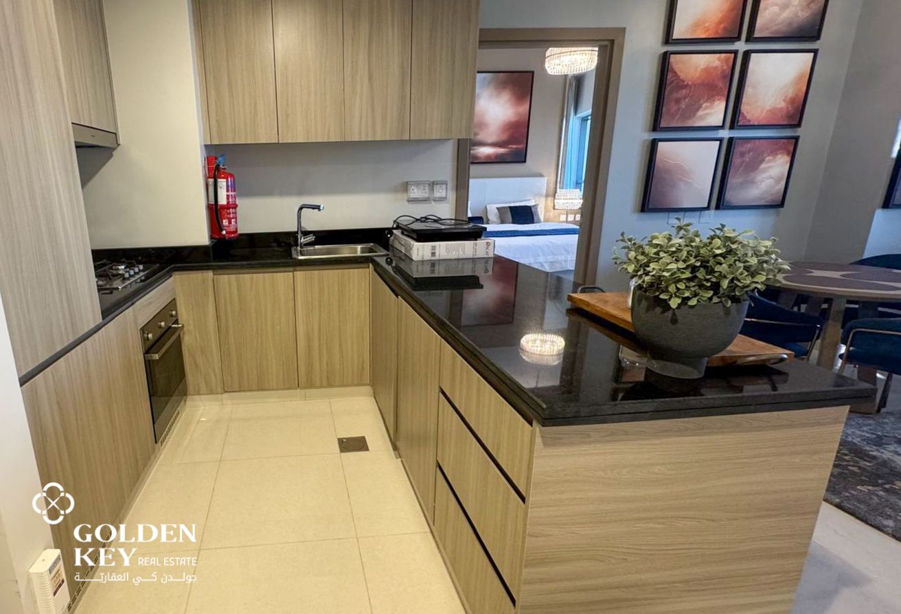 Bills Included | FF - 2BR w/ Balcony and Sea View