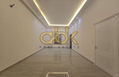 Villa - 7 Bedrooms - 7+ Bathrooms for sale in Umm Qarn - Al Daayen
