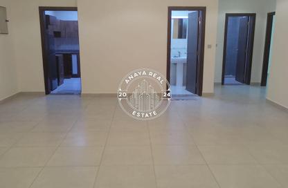 Apartment - 3 Bedrooms - 2 Bathrooms for rent in Fereej Bin Mahmoud - Doha Apartment - 3 Bedrooms - 2 Bathrooms for rent in Fereej Bin Mahmoud - Doha