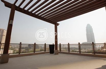 تاون هاوس - 3 غرف نوم - 4 حمامات للايجار في ابراج باي - منطقة الأبراج - جزيرة اللؤلؤة - الدوحة
