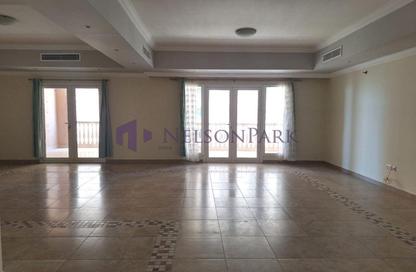 Apartment - 2 Bedrooms - 3 Bathrooms for rent in East Porto Drive - Porto Arabia - The Pearl Island - Doha