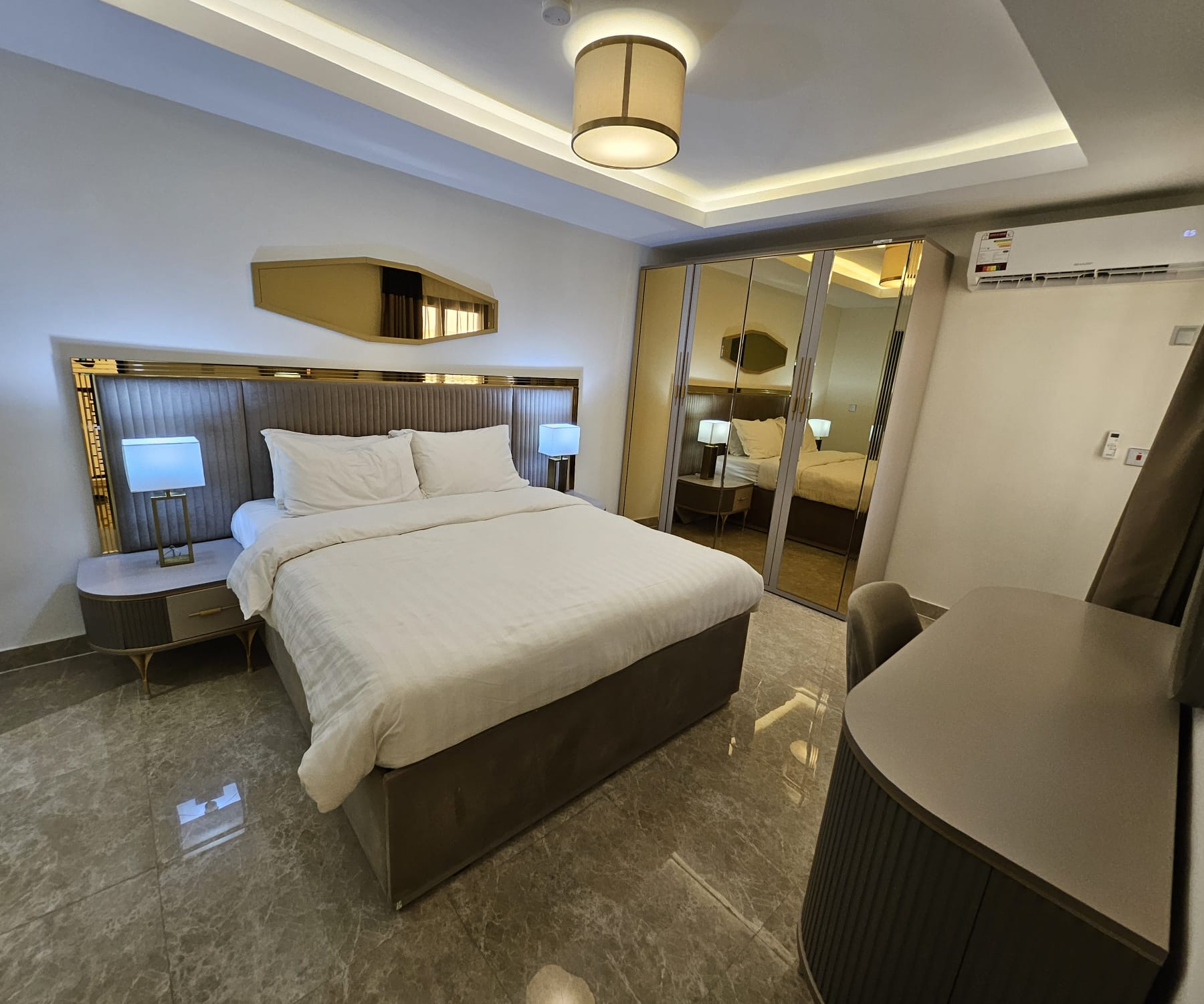 5 Bedroom Villa Duplex Free Hold Ready To Move thumbnail 14