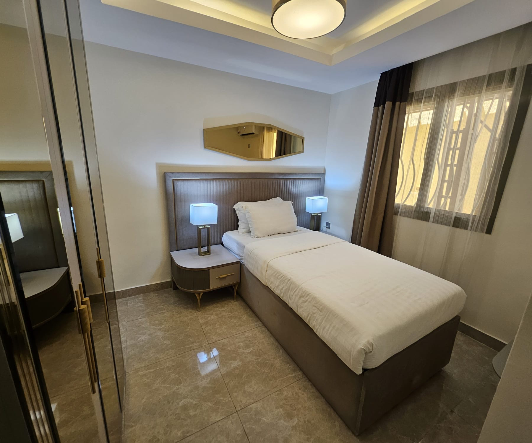 5 Bedroom Villa Duplex Free Hold Ready To Move thumbnail 4