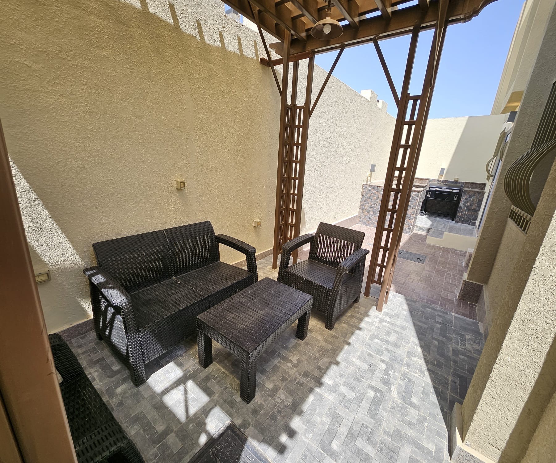 5 Bedroom Villa Duplex Free Hold Ready To Move thumbnail 10