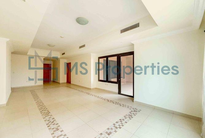 55533742 - Property Image 2