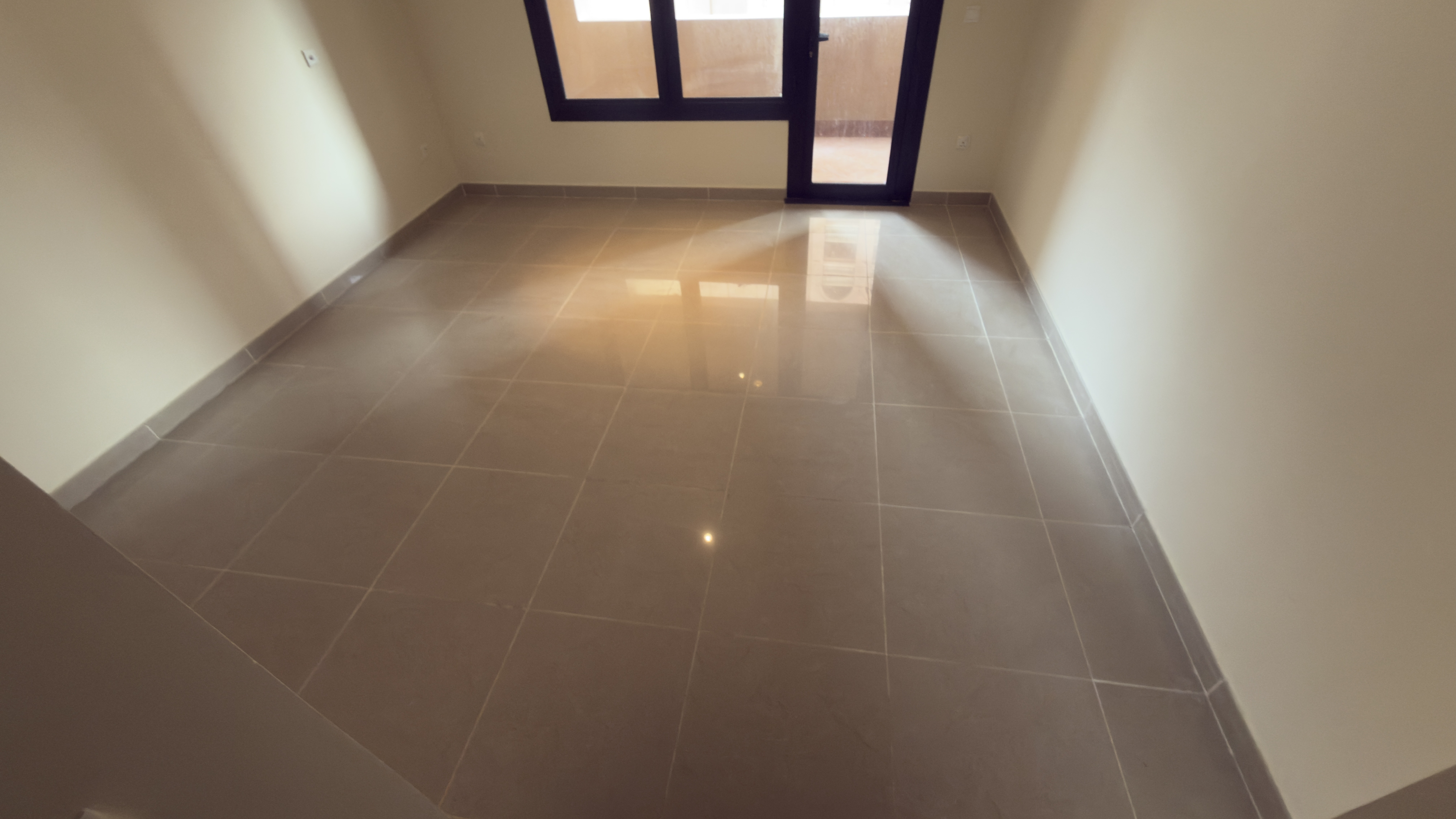 1BHK+OFFICE | SEMI-FURNISHED | BIG BALCONY thumbnail 3