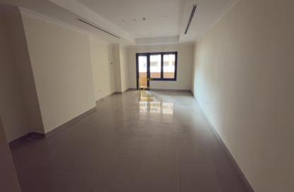 Apartment - 2 Bedrooms - 2 Bathrooms for rent in East Porto Drive - Porto Arabia - The Pearl Island - Doha