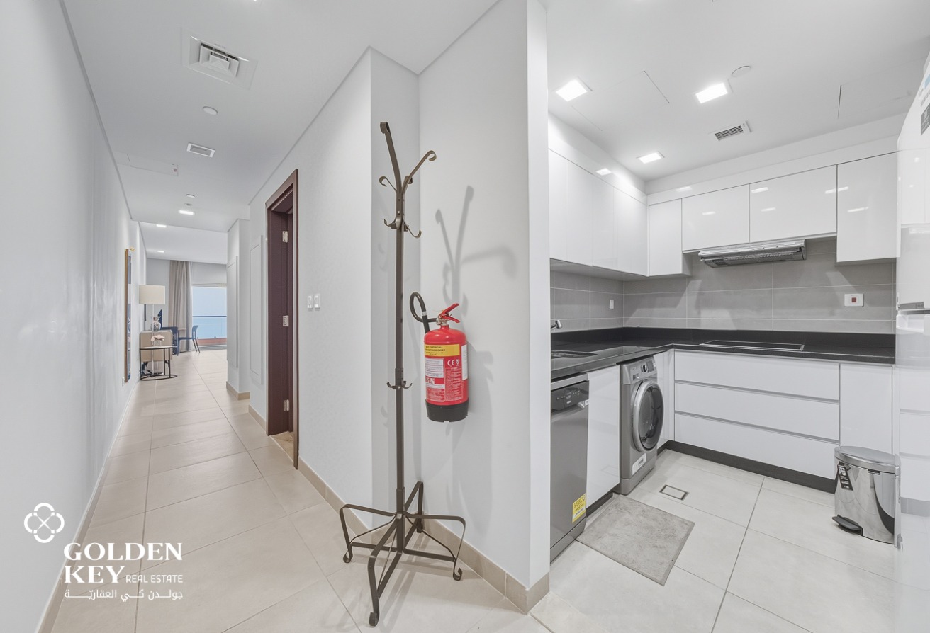 Studio w/ Balcony and Sea View | Porto Arabia