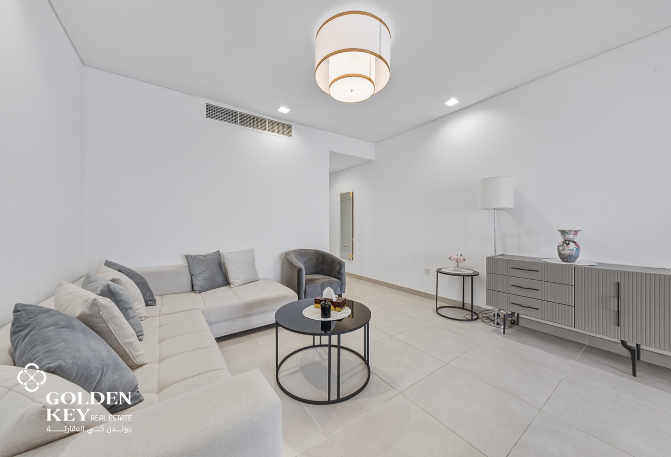 Studio w/ Balcony and Sea View | Porto Arabia