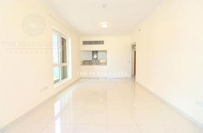 Apartment - 2 Bedrooms - 3 Bathrooms for rent in Viva West - Viva Bahriyah - The Pearl Island - Doha