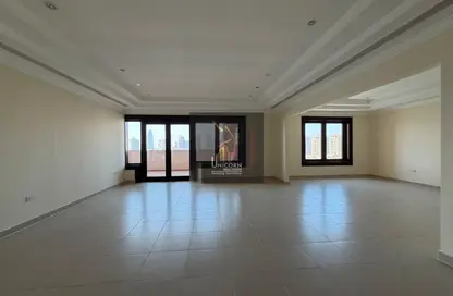 شقة - 2 غرف نوم - 3 حمامات للايجار في طريق بورتو الشرقي - بورتو أرابيا - جزيرة اللؤلؤة - الدوحة