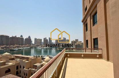 Apartment - 1 Bedroom - 2 Bathrooms for rent in Tower 13 - Porto Arabia - The Pearl Island - Doha