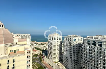 Penthouse - 3 Bedrooms - 4 Bathrooms for rent in Viva West - Viva Bahriyah - The Pearl Island - Doha