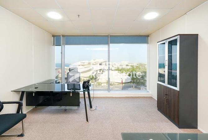 985723 - Property Image 3