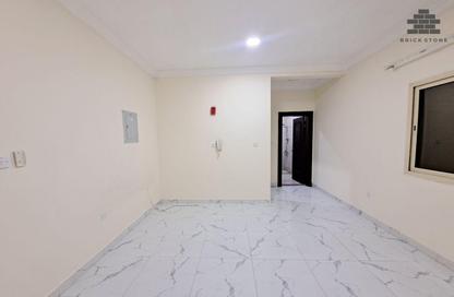 Apartment - Studio - 1 for rent in Al Nasr Street - Al Nasr - Doha Apartment - Studio - 1 for rent in Al Nasr Street - Al Nasr - Doha