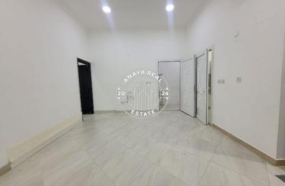 Villa - 1 - 1 for rent in Al Nuaija Street - Al Nuaija - Doha