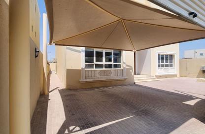 Villa - 6 - 6 for rent in Izghawa - Izghawa - Doha