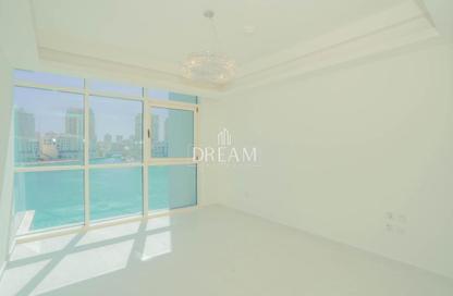Apartment - 1 Bedroom - 2 Bathrooms for rent in Gewan Island - The Pearl Island - Doha
