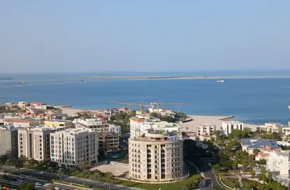 شقة - غرفة نوم - 3 حمامات للايجار في فيفا غرب - فيفا بحرية - جزيرة اللؤلؤة - الدوحة