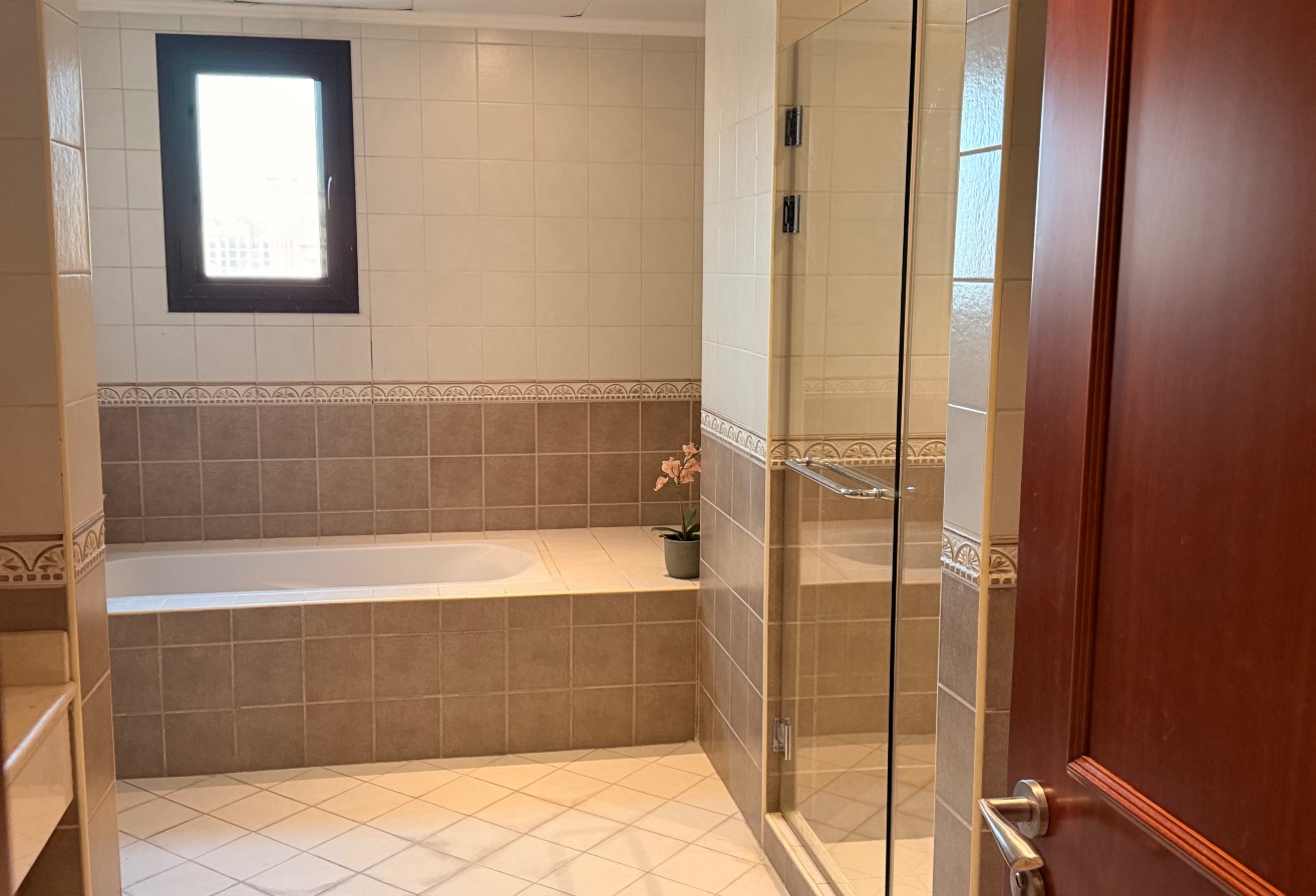 Porto Arabia 2BR | Rent or Buy Today thumbnail 14