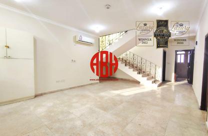 مجمع سكني - 6 غرف نوم - 5 حمامات للايجار في الوكرة - الوكرة - الوكرة - الوكرة