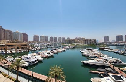 تاون هاوس - 2 غرف نوم - 3 حمامات للايجار في طريق بورتو الغربي - بورتو أرابيا - جزيرة اللؤلؤة - الدوحة تاون هاوس - 2 غرف نوم - 3 حمامات للايجار في طريق بورتو الغربي - بورتو أرابيا - جزيرة اللؤلؤة - الدوحة