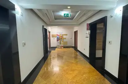 مساحات مكتبية - 2 غرف نوم - 1 حمام للايجار في الخليج الغربي - الدوحة