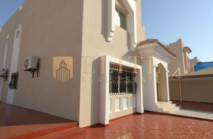 Villa - 5 - 5 for rent in Al Duhail - Al Duhail - Doha