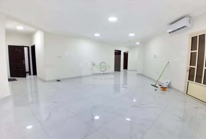 56618151 - Property Image 3