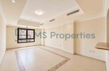 Apartment - 1 Bedroom - 2 Bathrooms for rent in West Porto Drive - Porto Arabia - The Pearl Island - Doha