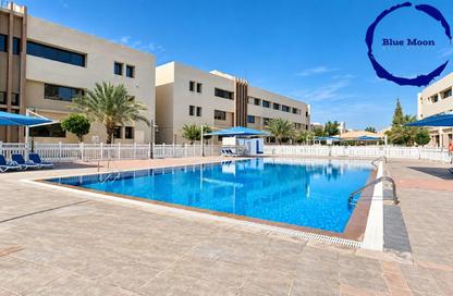 Compound - 4 - 5 for rent in Onaiza Street - Diplomatic Area - Doha