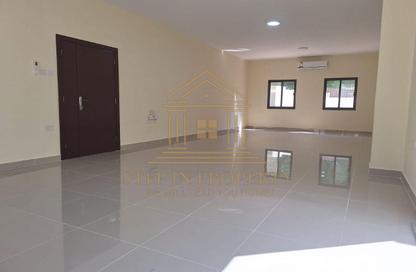 Villa - 5 Bedrooms - 4 Bathrooms for rent in D-Ring Road Flats - D-Ring - Doha