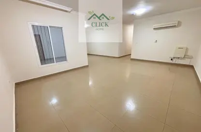Apartment - 3 Bedrooms - 3 Bathrooms for rent in Al Nasr - Doha
