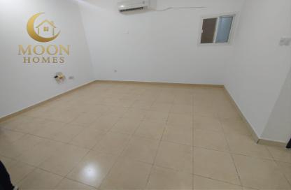Apartment - 2 Bedrooms - 2 Bathrooms for rent in Muntazah 7 - Al Muntazah - Doha