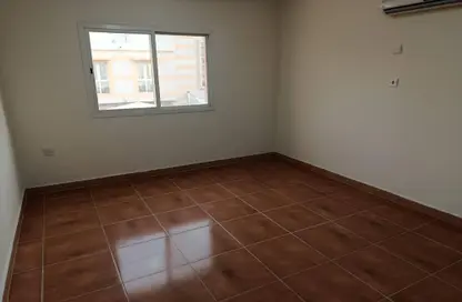 Apartment - 2 Bedrooms - 1 Bathroom for rent in Old Airport Road - Old Airport Road - Doha