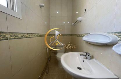 Apartment - 2 Bedrooms - 1 Bathroom for rent in Al Hashmi Building - Al Muntazah Street - Al Muntazah - Doha Apartment - 2 Bedrooms - 1 Bathroom for rent in Al Hashmi Building - Al Muntazah Street - Al Muntazah - Doha
