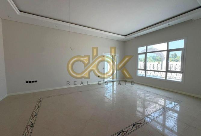 61225234 - Property Image 3